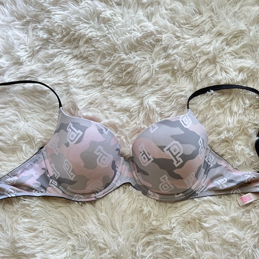 VS pink camo everyday bra